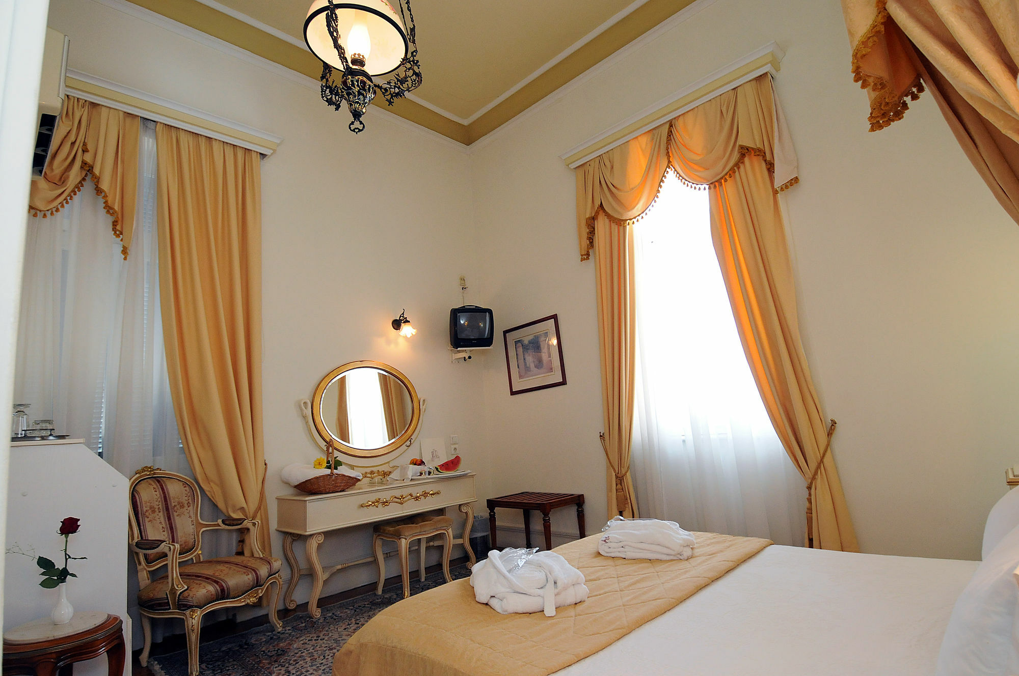 Pyrgos Of Mytilene Hotel Luaran gambar