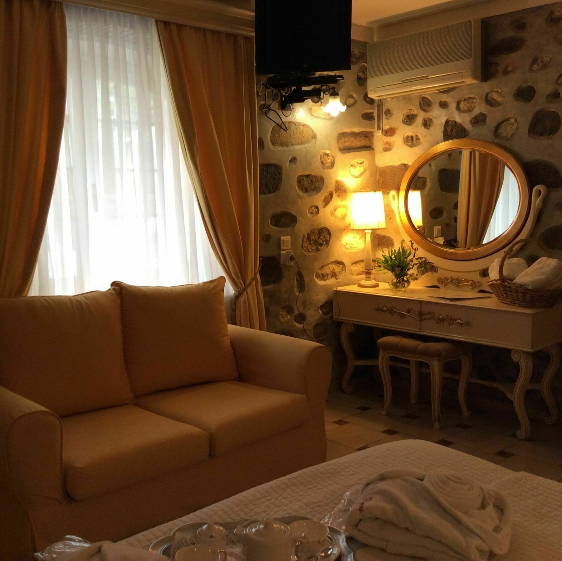 Pyrgos Of Mytilene Hotel Luaran gambar